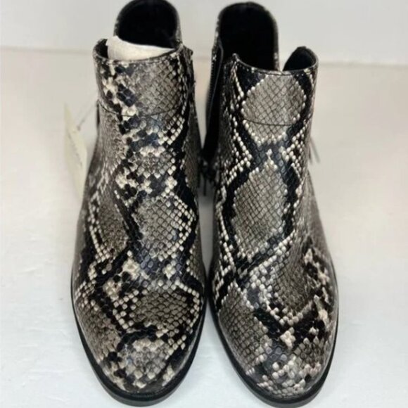 NWOT Arizona Jean Co. Womens Side Zip Snake Print Ankle Boots Sz 8M - Picture 2 of 6